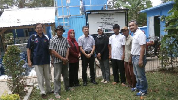 NNA Daily from Japan visited Clean Water Location in Cikadu photo
